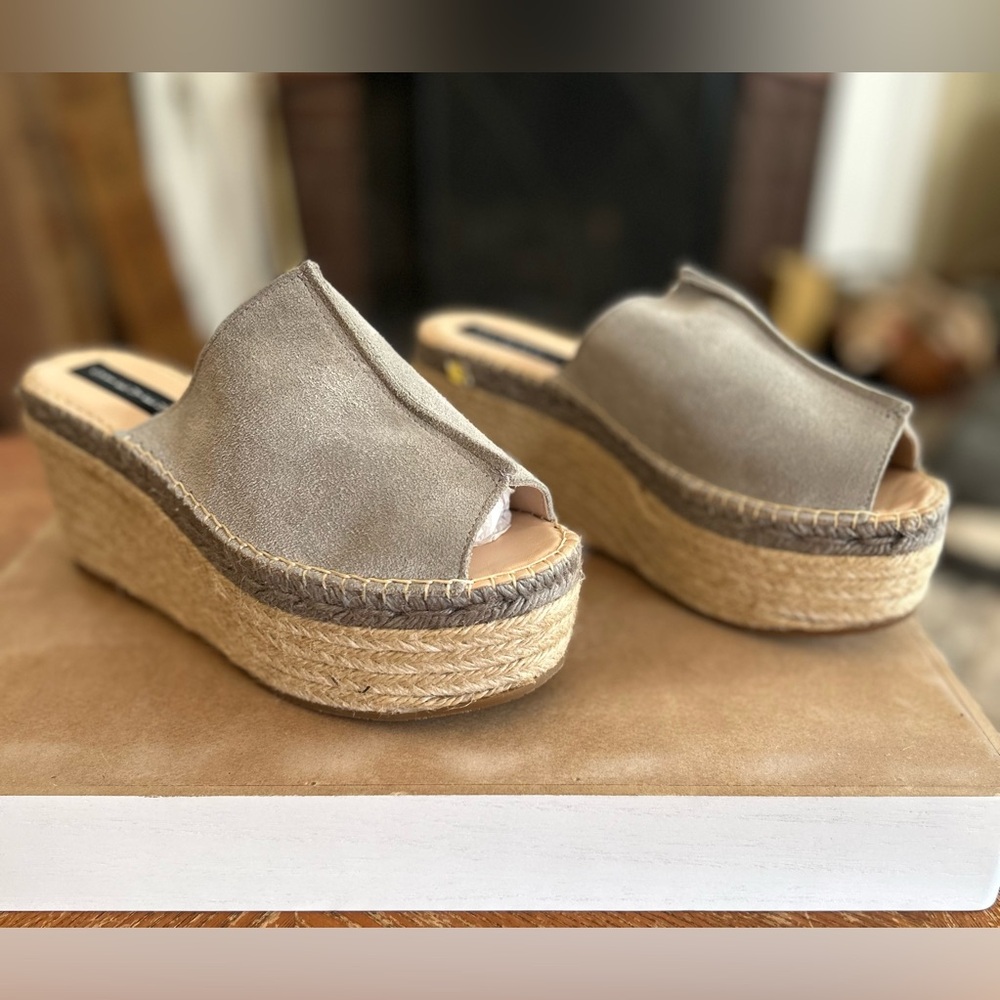 Stylish Blue-Grey & Beige Platform Sandals